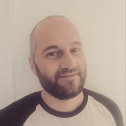 Bilde av Simen fra kundeomtale for mentorprogrammet til Sandum.PT